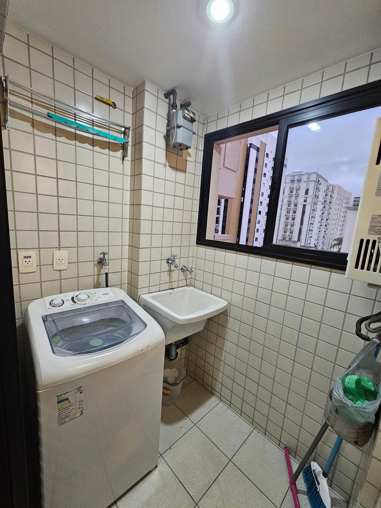 Apartamento Apart/hotel C/2 Quartos E 2 Banheiros Moema Sp