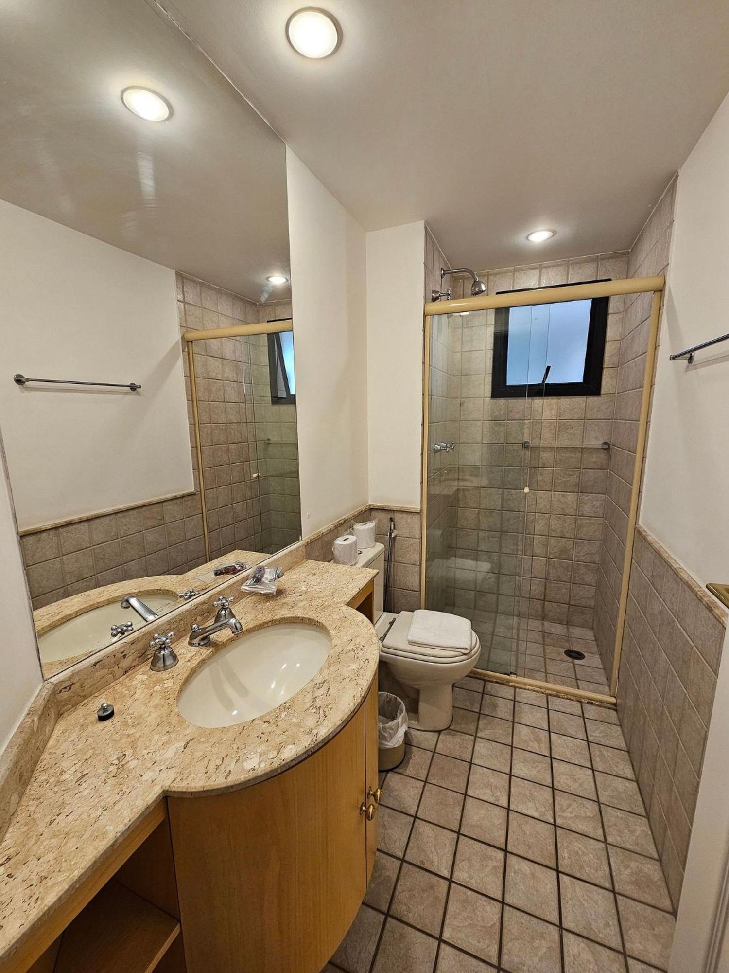 Apart/hotel C/2 Quartos E 2 Banheiros Moema Sp Apartamento *